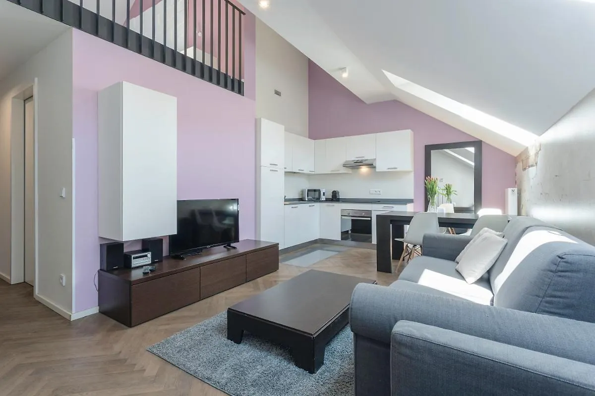 Modern Apartments Close To River Praga Repubblica Ceca